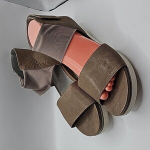 Eileen Fisher | Blush Tan Leather Peep Toe Wedge Heel Comfort Sandals Women's 9